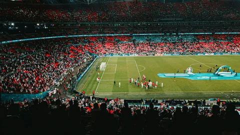 曼联旧将连获MVP，蜕变重生！千万欧元身价实至名归，阿莫林展现坚定意志